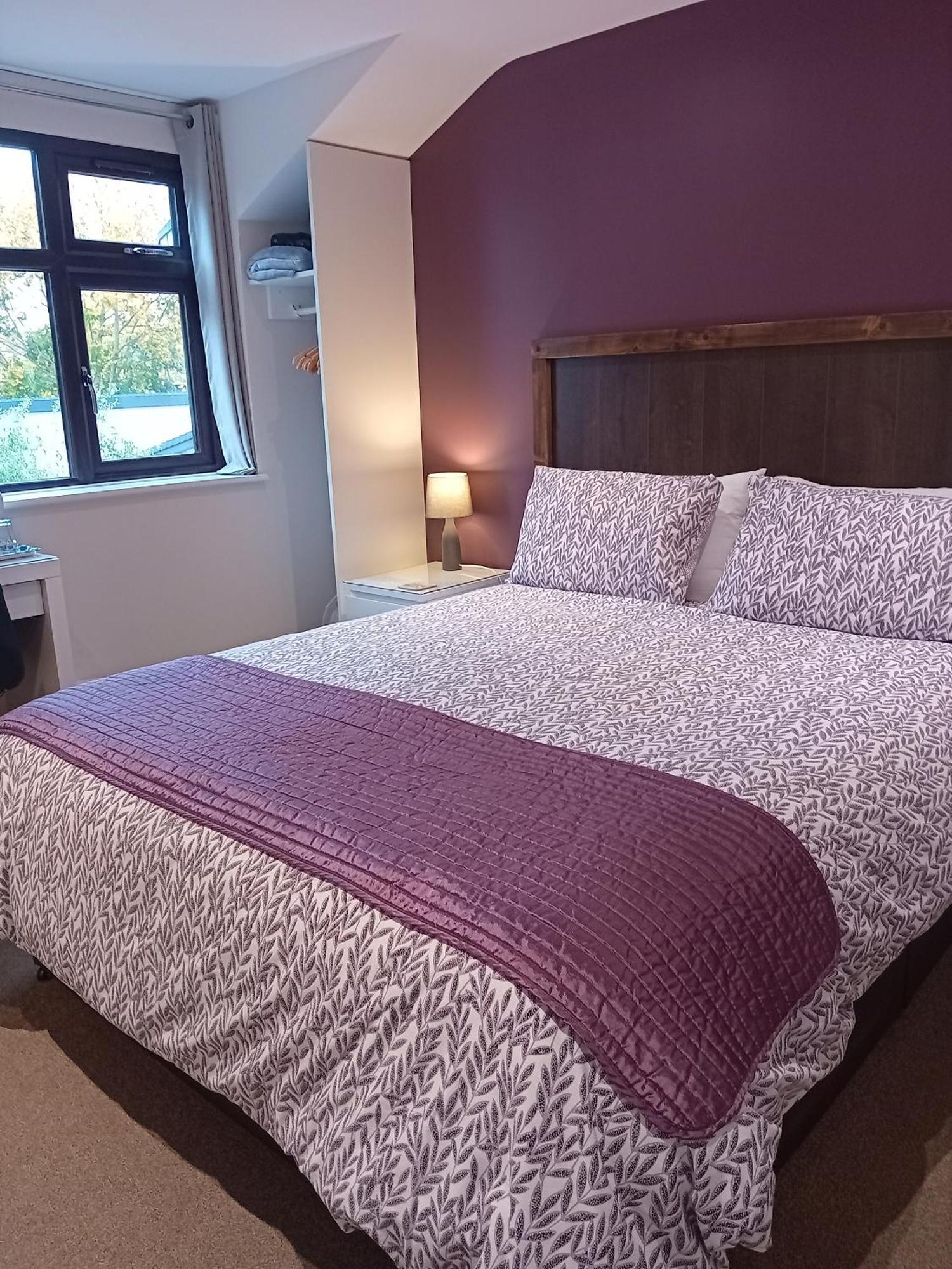 Bed and Breakfast Middle House Ковентрі Екстер'єр фото