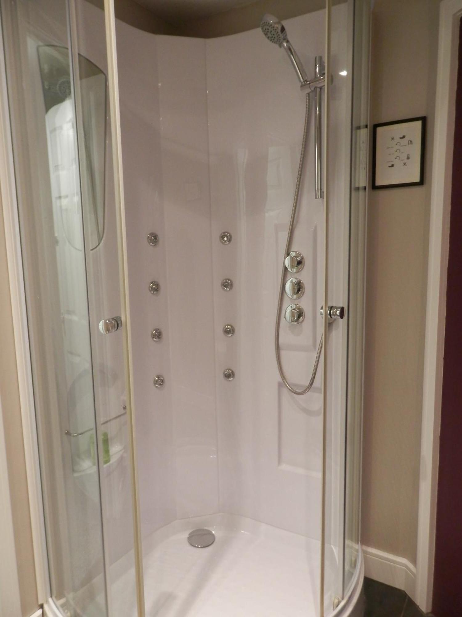 Bed and Breakfast Middle House Ковентрі Номер фото