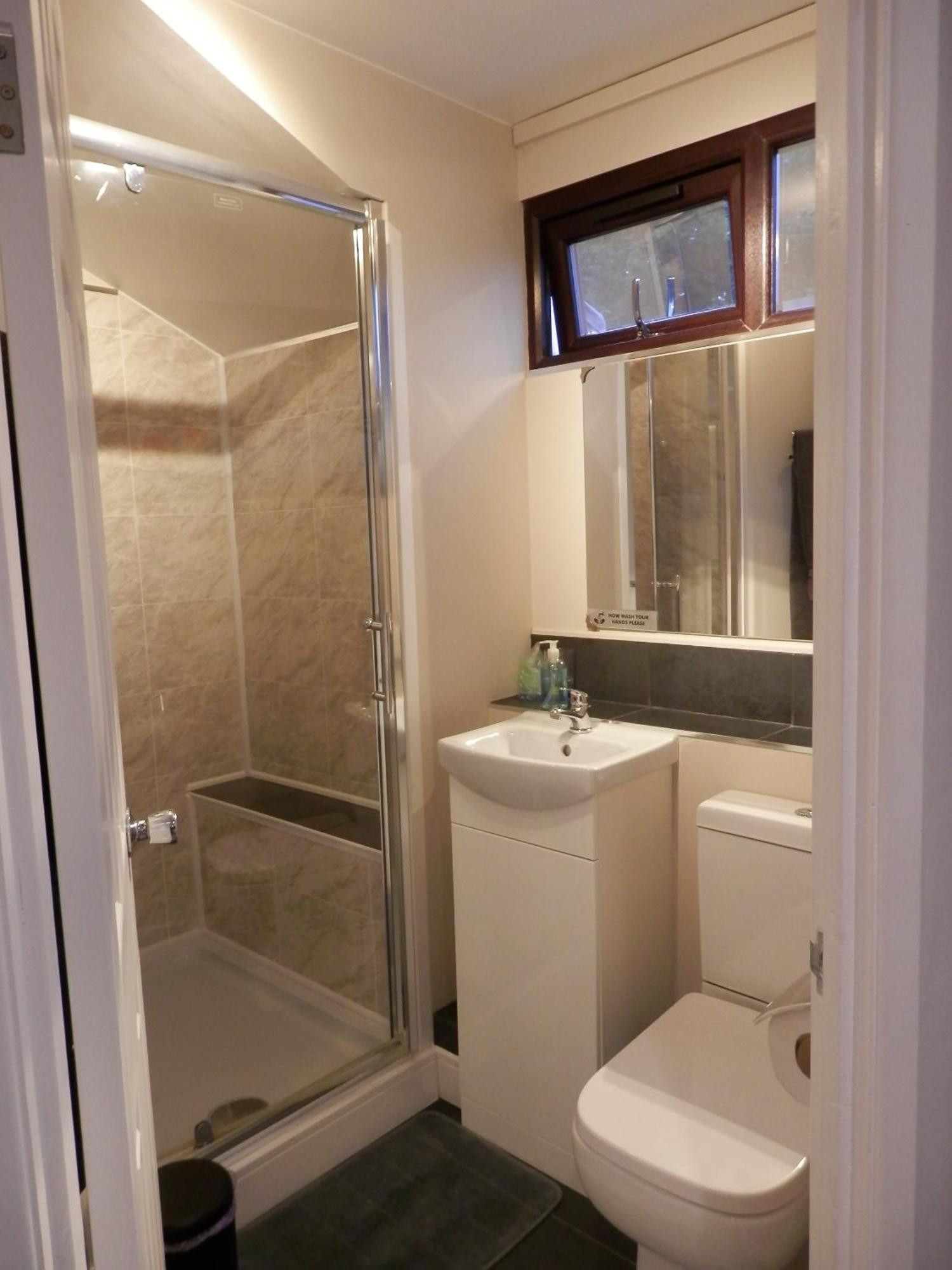 Bed and Breakfast Middle House Ковентрі Номер фото